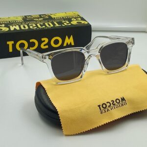 Lunettes carrées monture cristal – verres fumés