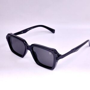 Lunettes rectangulaires noires – verres gris