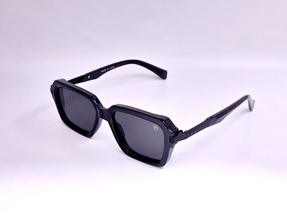 Lunettes rectangulaires noires – verres gris